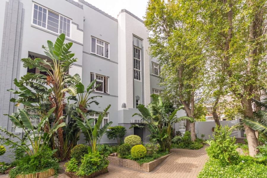 To Let 2 Bedroom Property for Rent in Gardens Western Cape